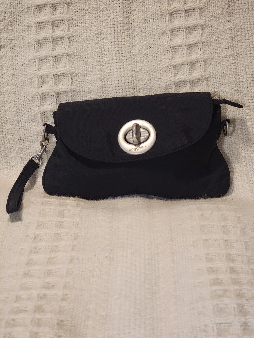 Baggalini Mini Bag/Wristlet/Wallet/Crossbody Bag